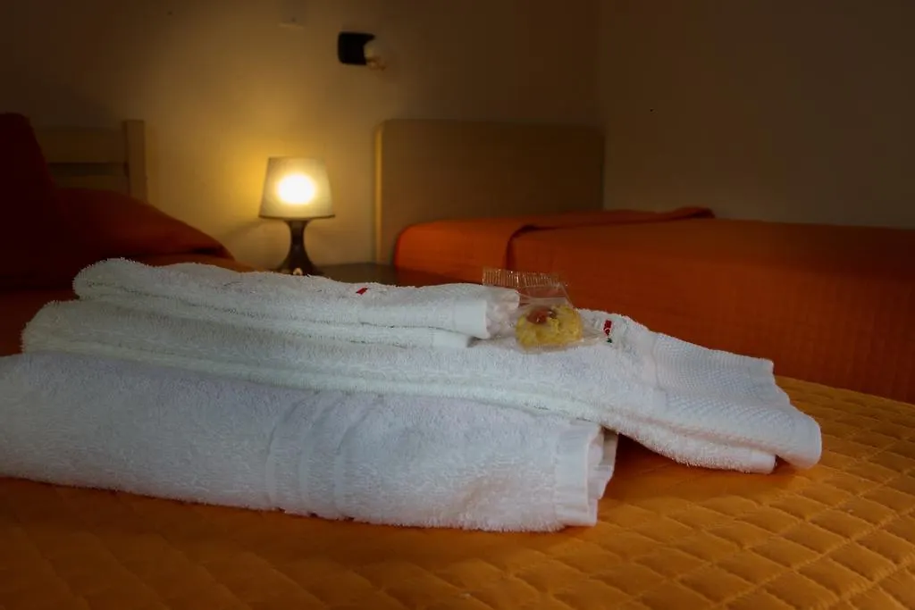 Ai Parchi Dei Parrini Bed & Breakfast Partinico